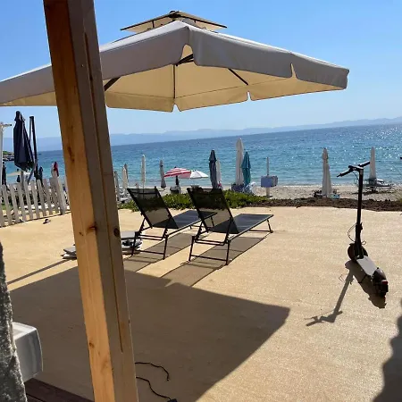 Campingplads Athina Beachfront House *